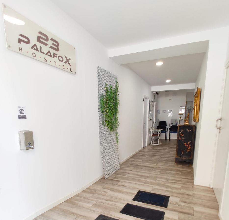 Palafox 23 Hostel มาดริด ภายนอก รูปภาพ