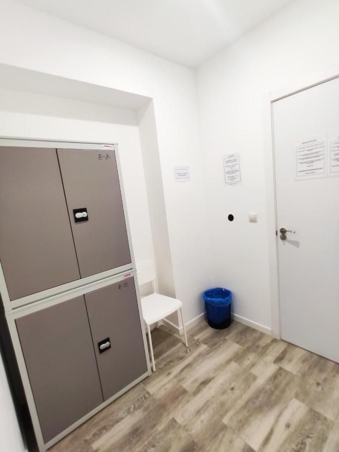 Palafox 23 Hostel มาดริด ภายนอก รูปภาพ